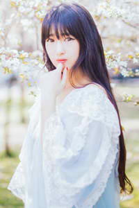 疯癫心事 任你西风